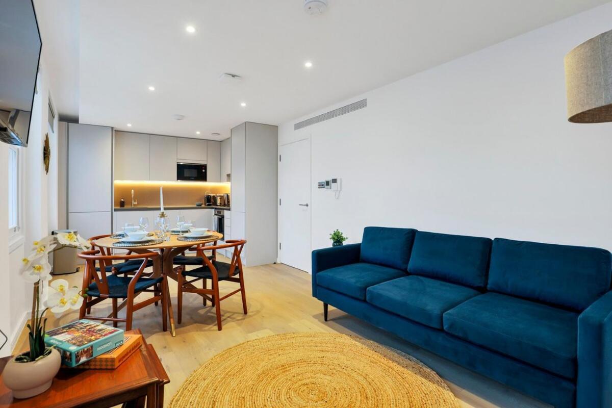 Kensington Luxury -2 Bedrooms 2 Baths